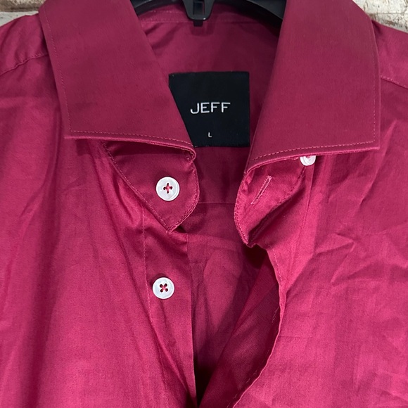 Elegant Maroon Dress Shirt for Men - Picture 3 of 6